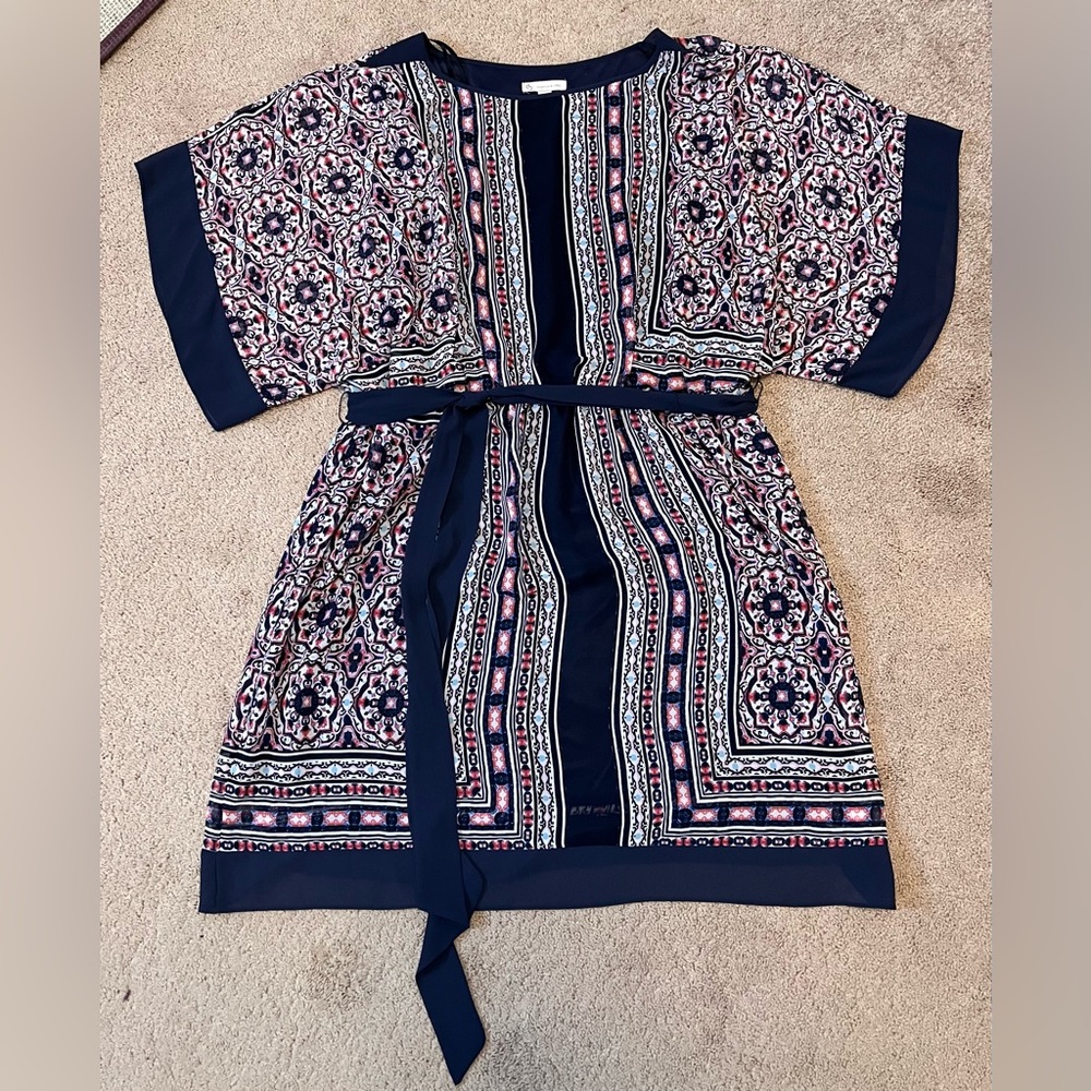 Women’s navy and pink dress